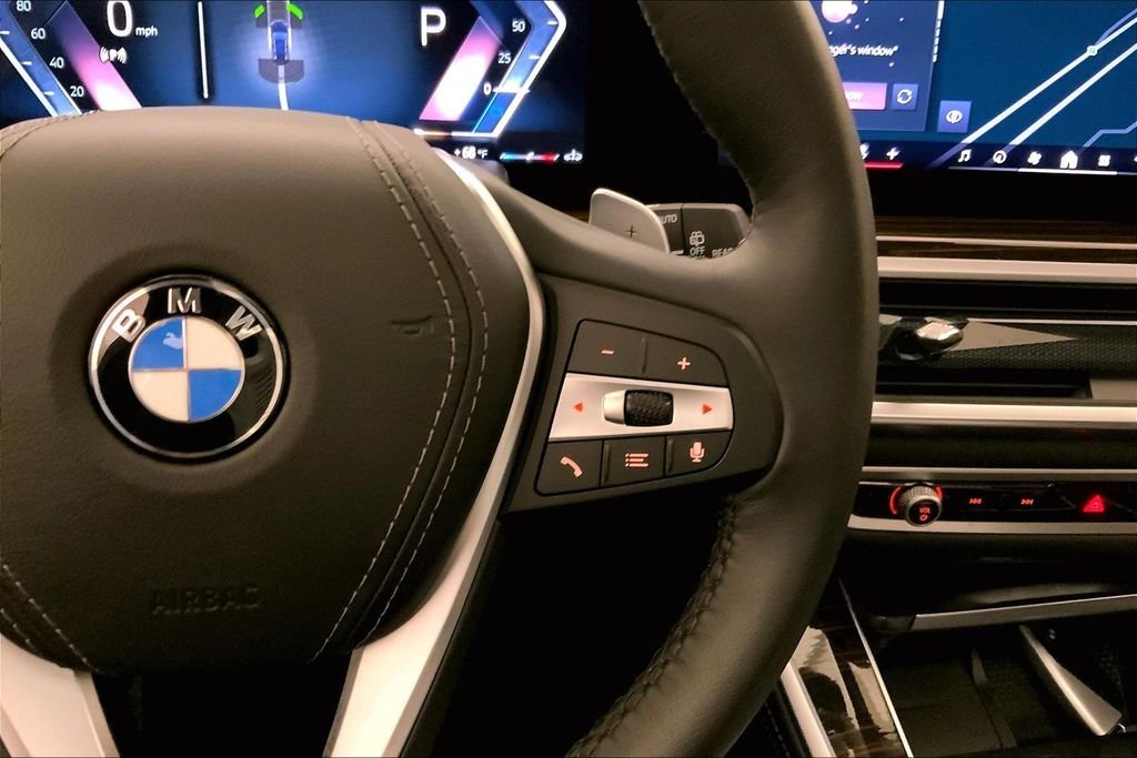 Used 2026 Black Sapphire Metallic BMW  image 19