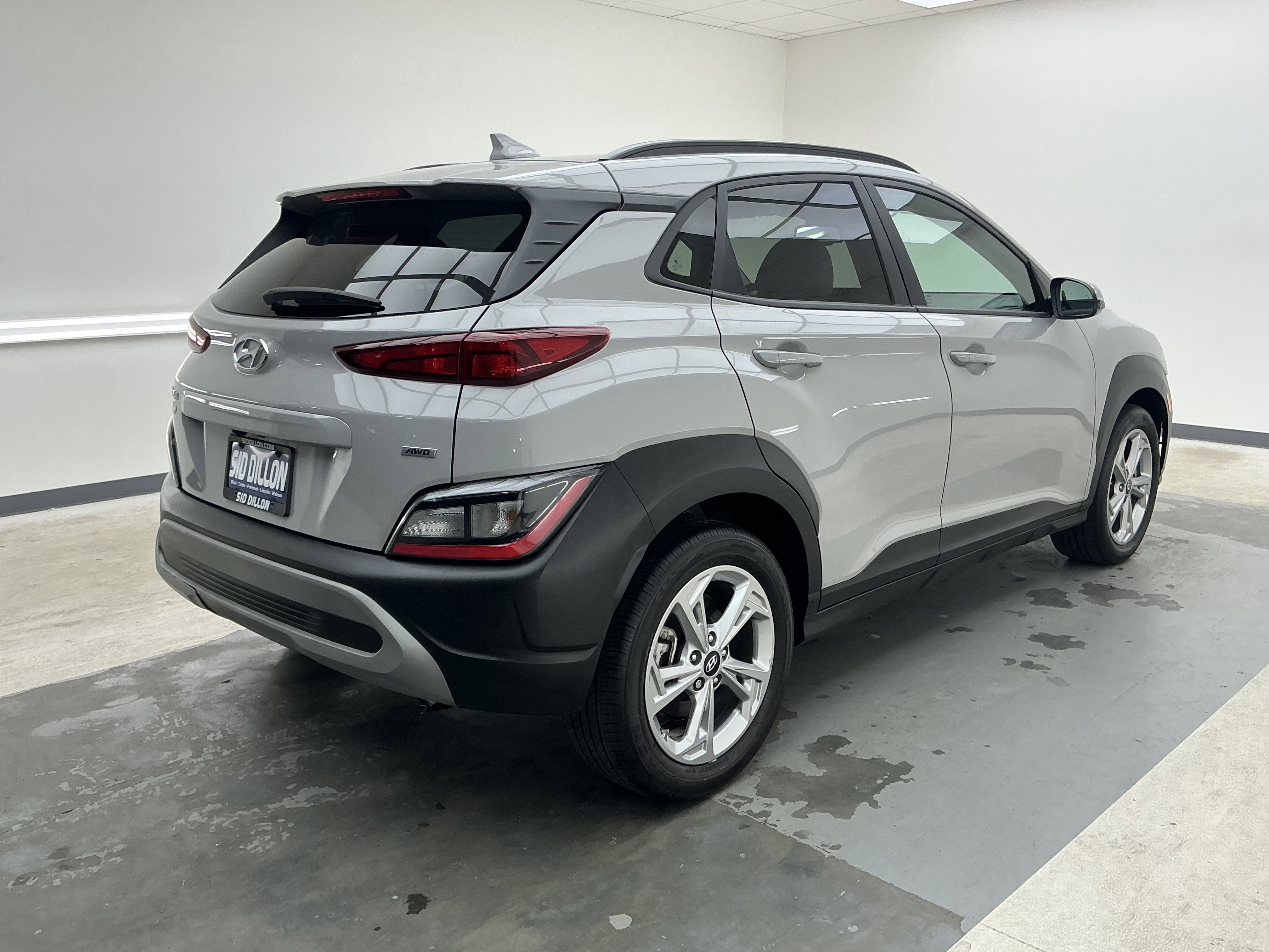 Used 2023 Cyber Silver Hyundai SEL image 4