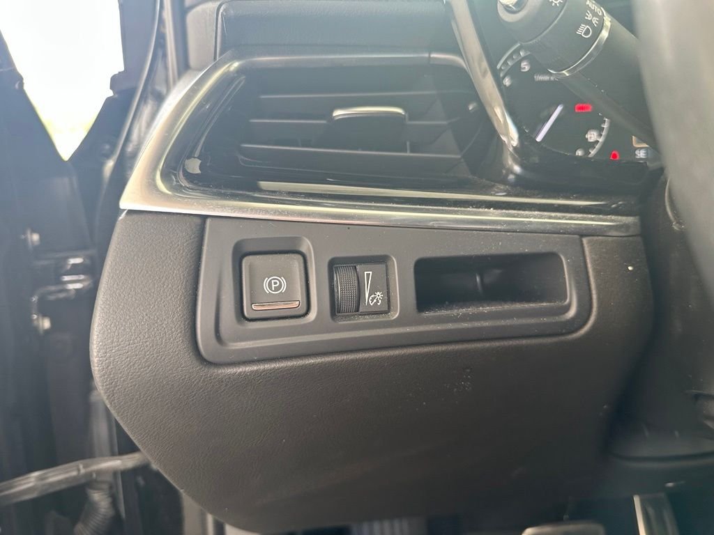 Used 2024 Black Cadillac Sport image 17
