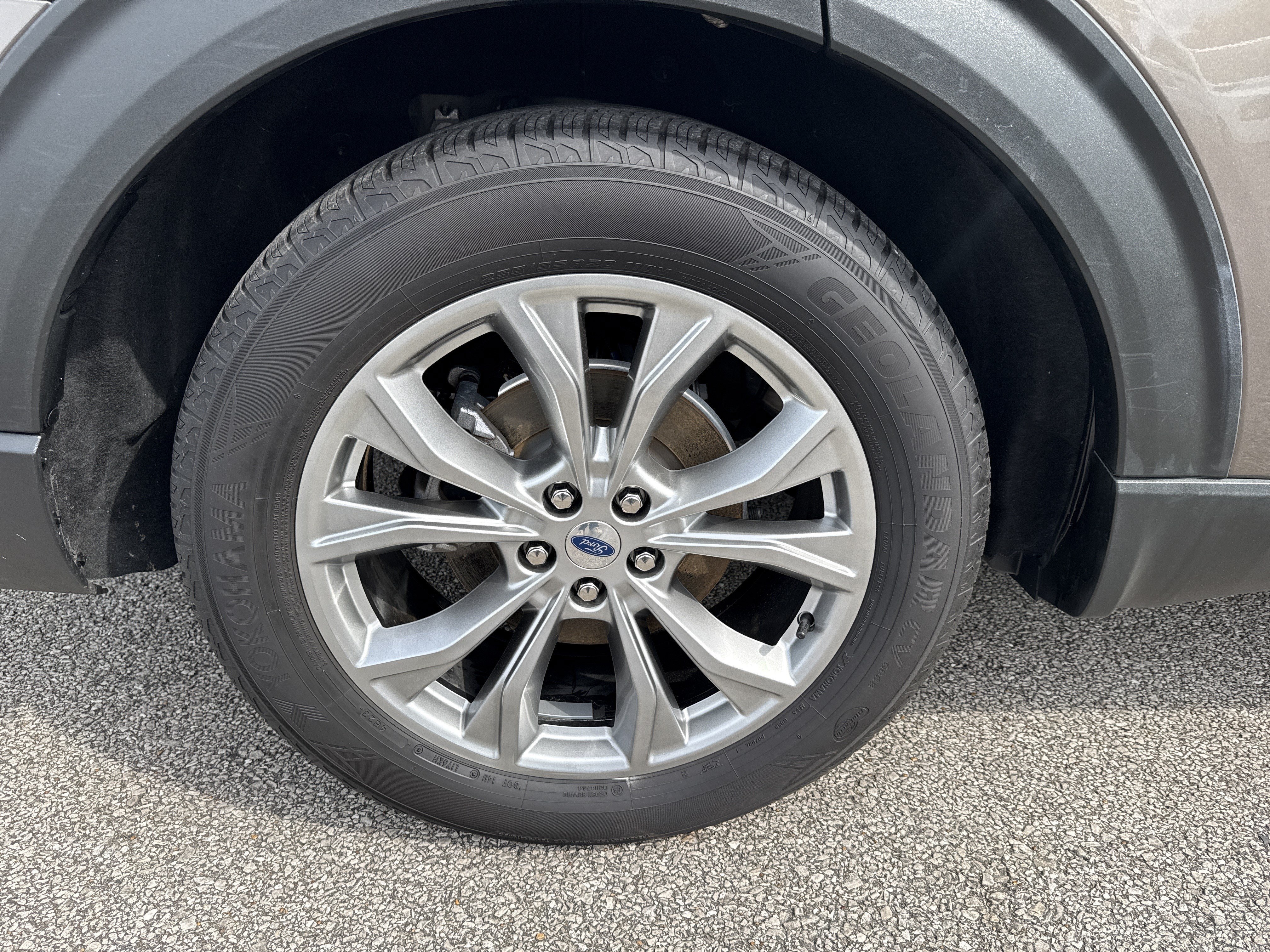 Used 2021 Gray Ford Limited image 18