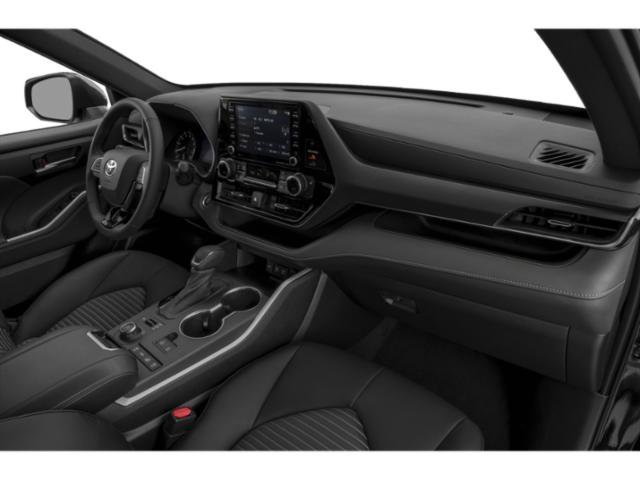 Used 2022 Pearl Toyota XLE image 15