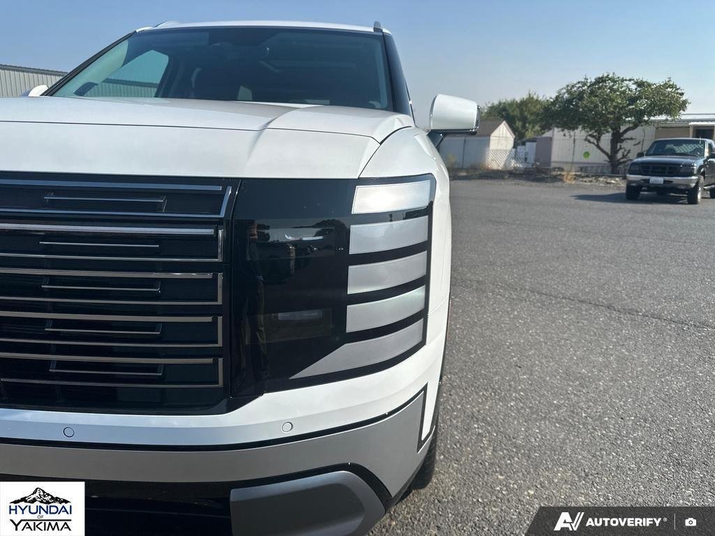 2026 Hyundai Palisade Limited - Photo 8