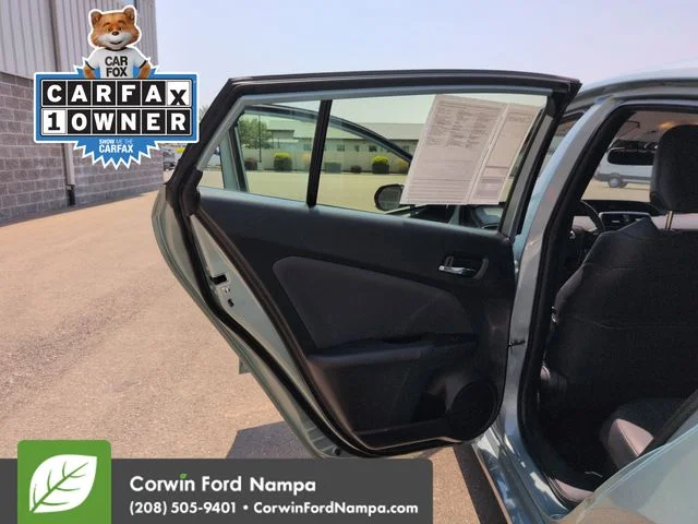 Used 2022 Beige Toyota XLE AWD-e image 25