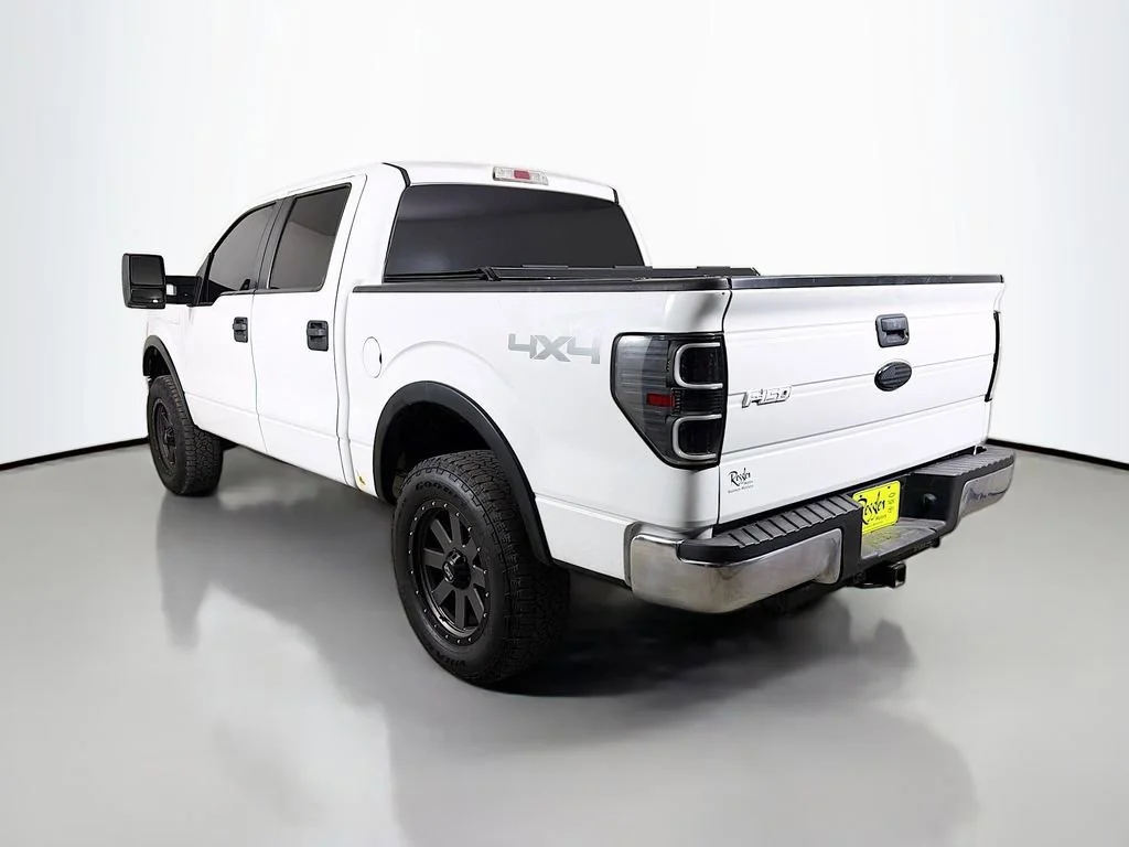 Used 2013 White Ford XL image 8