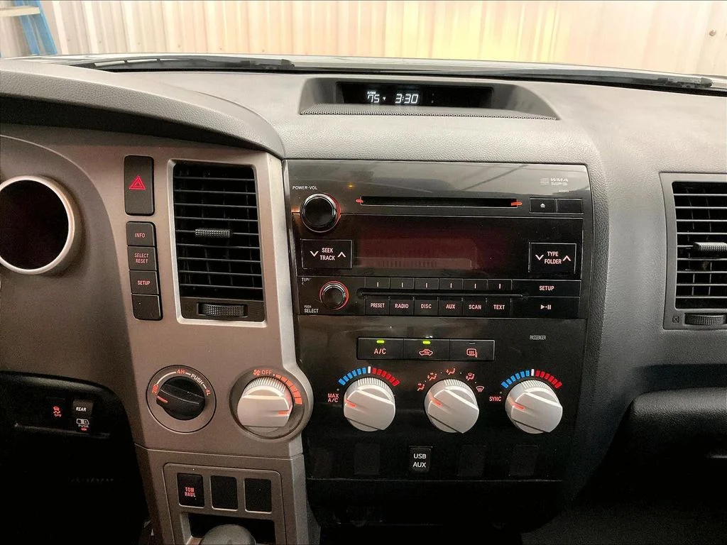 Used 2012 Black Toyota Grade image 36