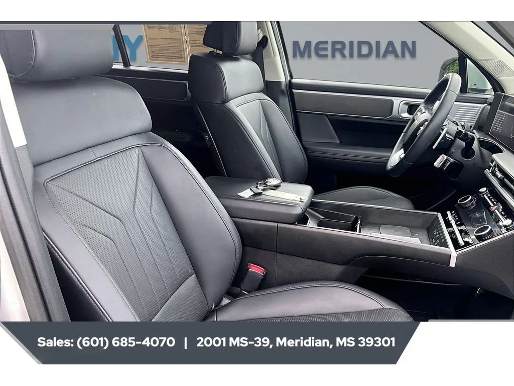 Used 2025 SHIMMERING SILVER Hyundai SEL image 6
