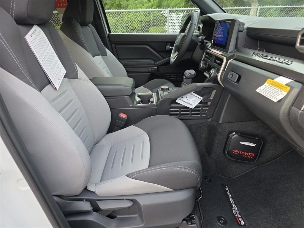 2025 Toyota Tacoma TRD Sport - Photo 36