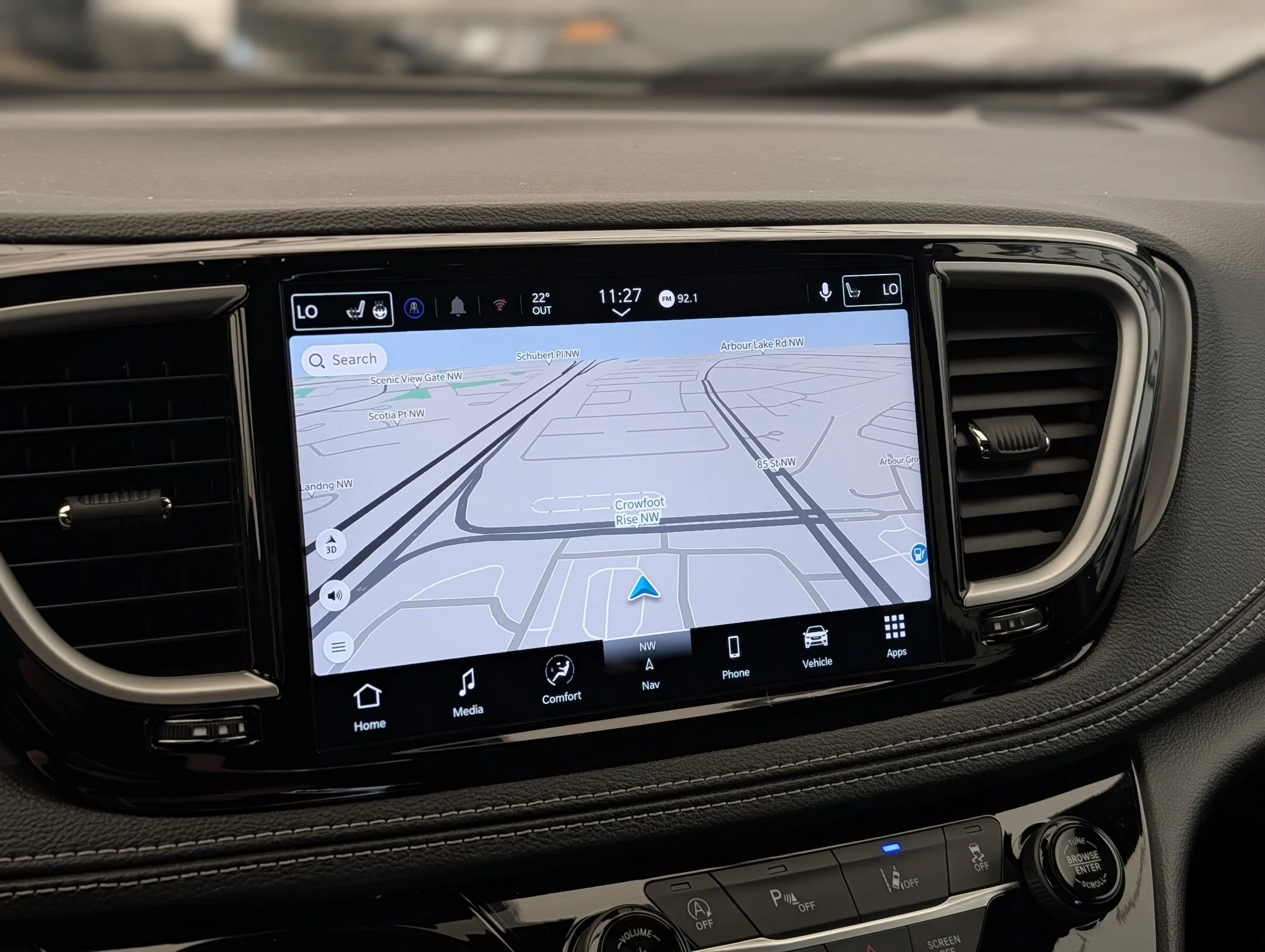 New 2027 White Chrysler Select - - AWD - Adaptive Cruise Control - Blind Spot Monitor & More! image 24