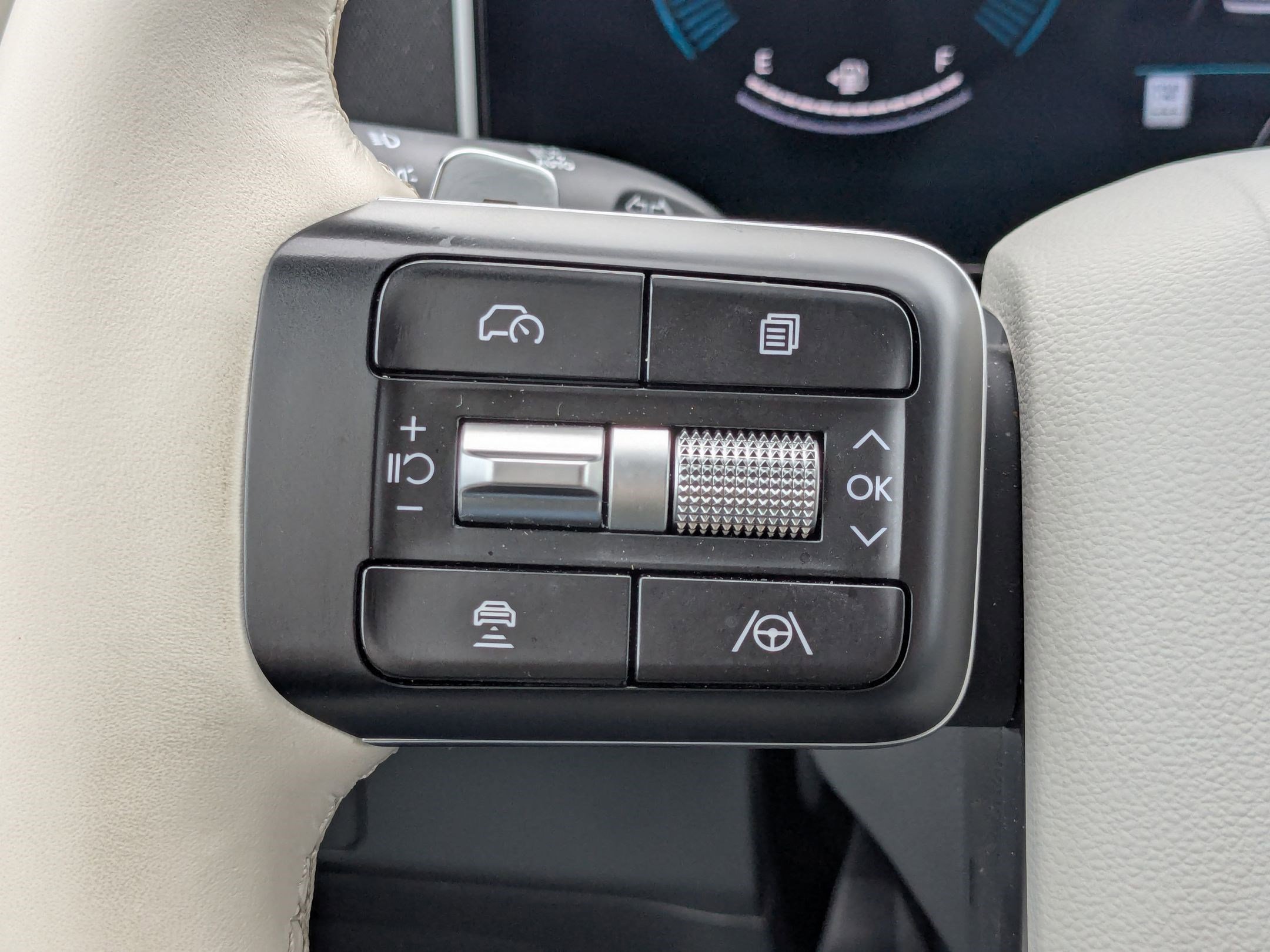 2026 Hyundai Santa Fe SEL - Photo 17