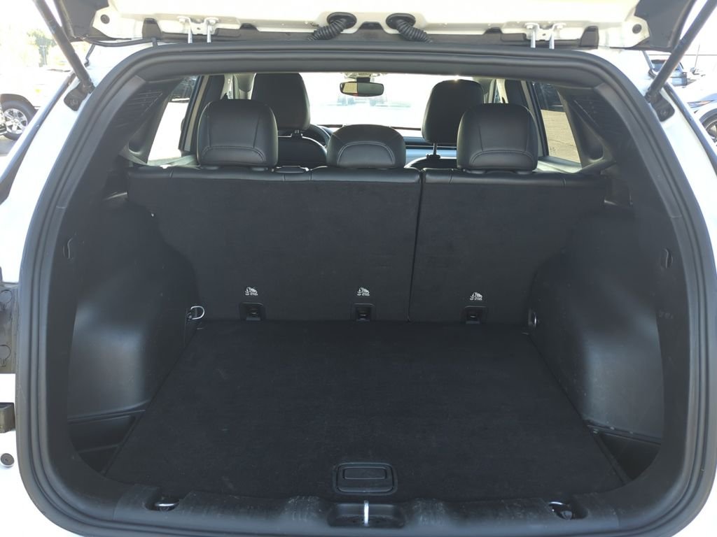 Used 2025 White Jeep Limited image 25