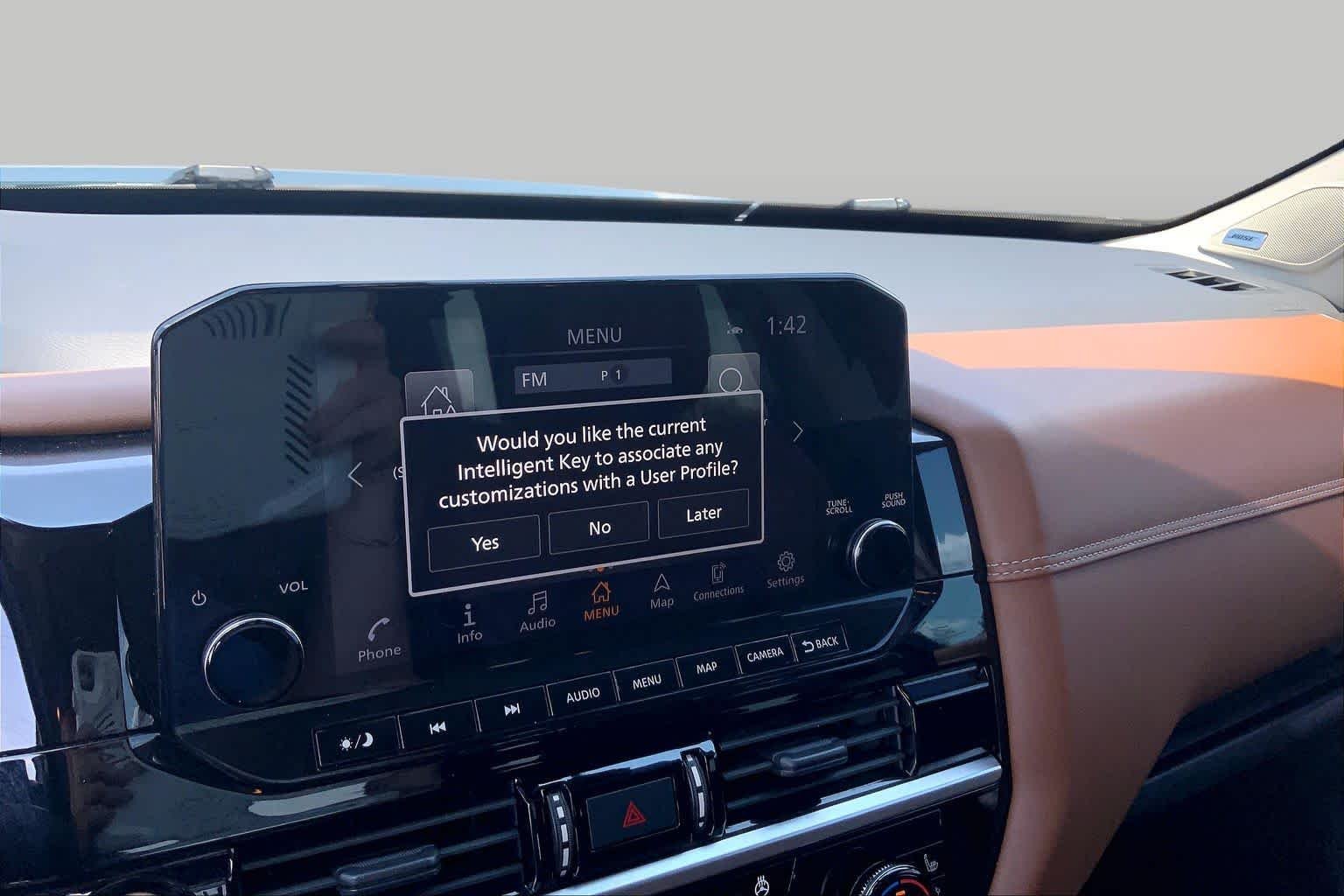 Used 2023 Obsidian Green Pearl Nissan Platinum image 27
