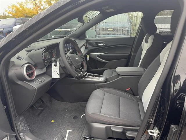 2026 Chevrolet Trax RS - Photo 9