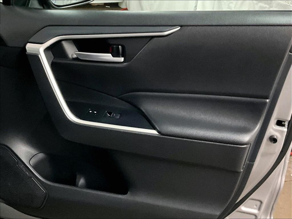 Used 2025 Silver Toyota XLE image 12