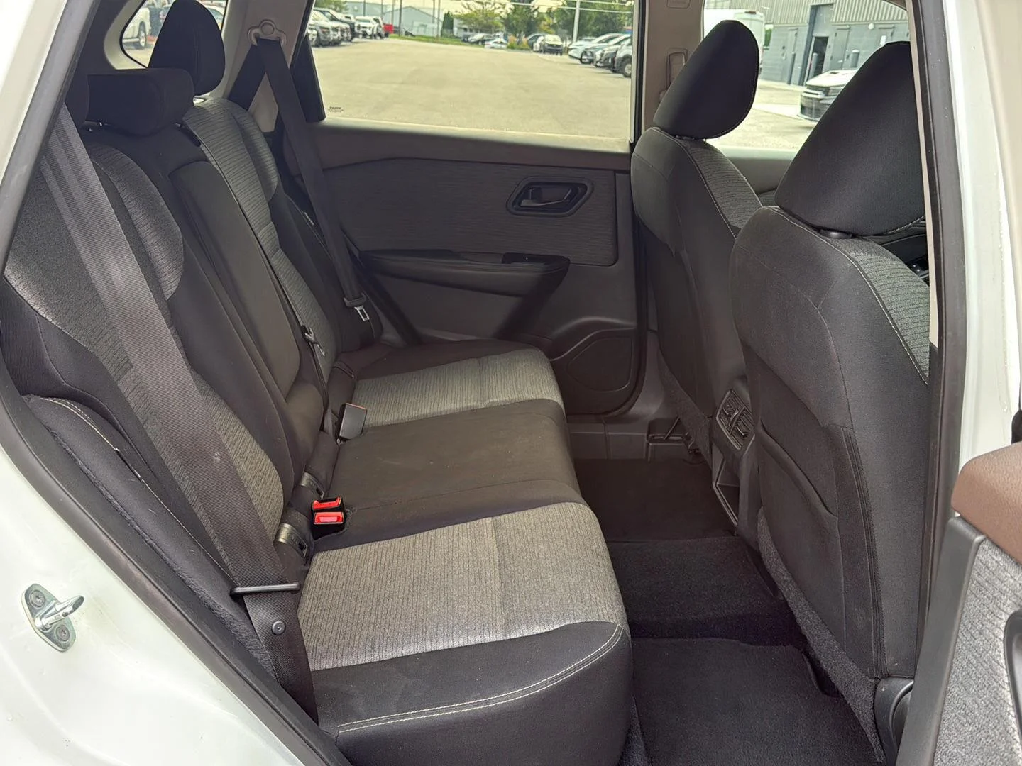 Used 2022 WHITE NISSAN SUV image 11