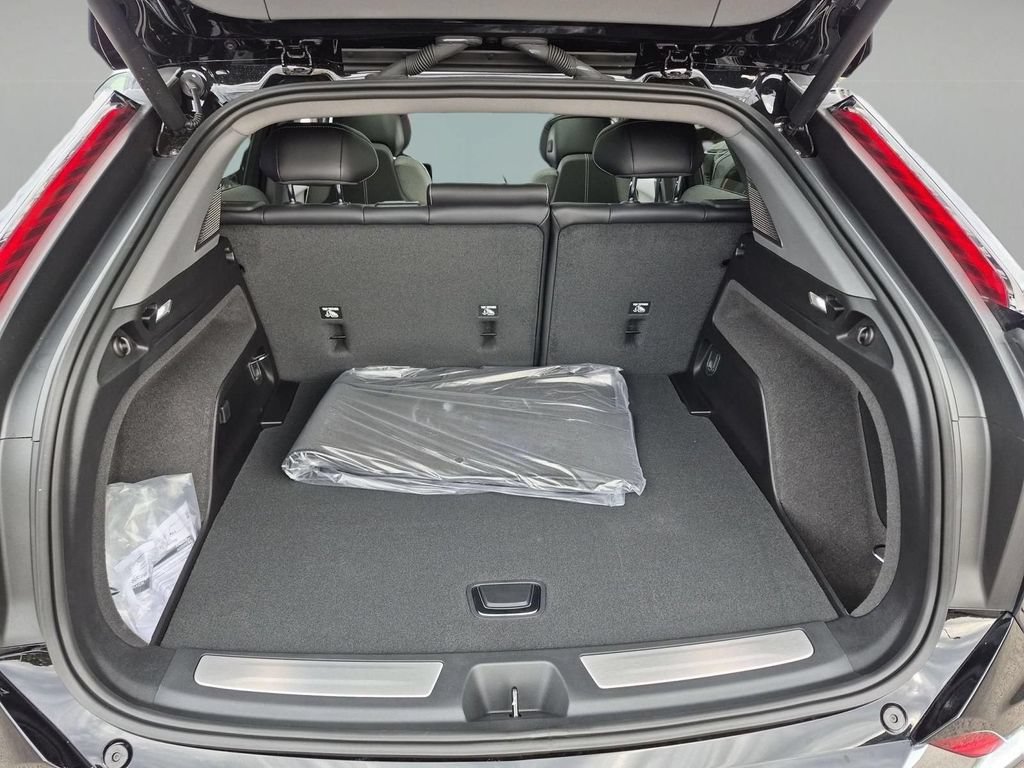 2027 Cadillac OPTIQ Luxury - Photo 25
