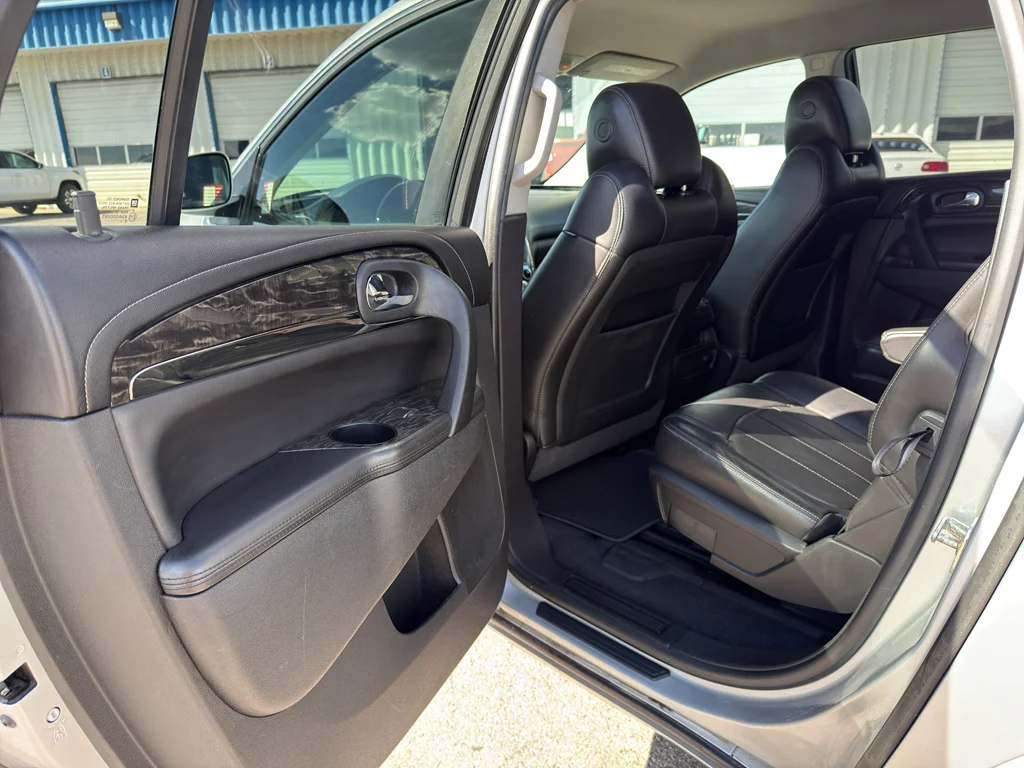 Used 2013 Quicksilver Metallic Buick Leather image 12