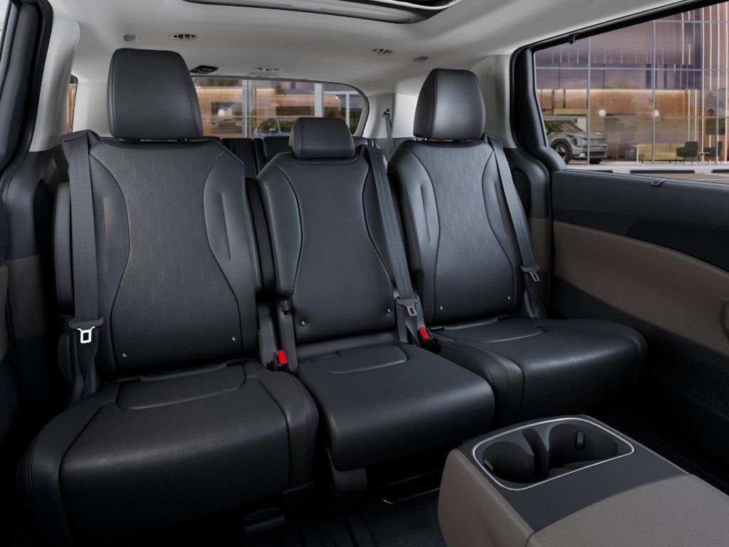 2026 Kia Carnival SX - Photo 16