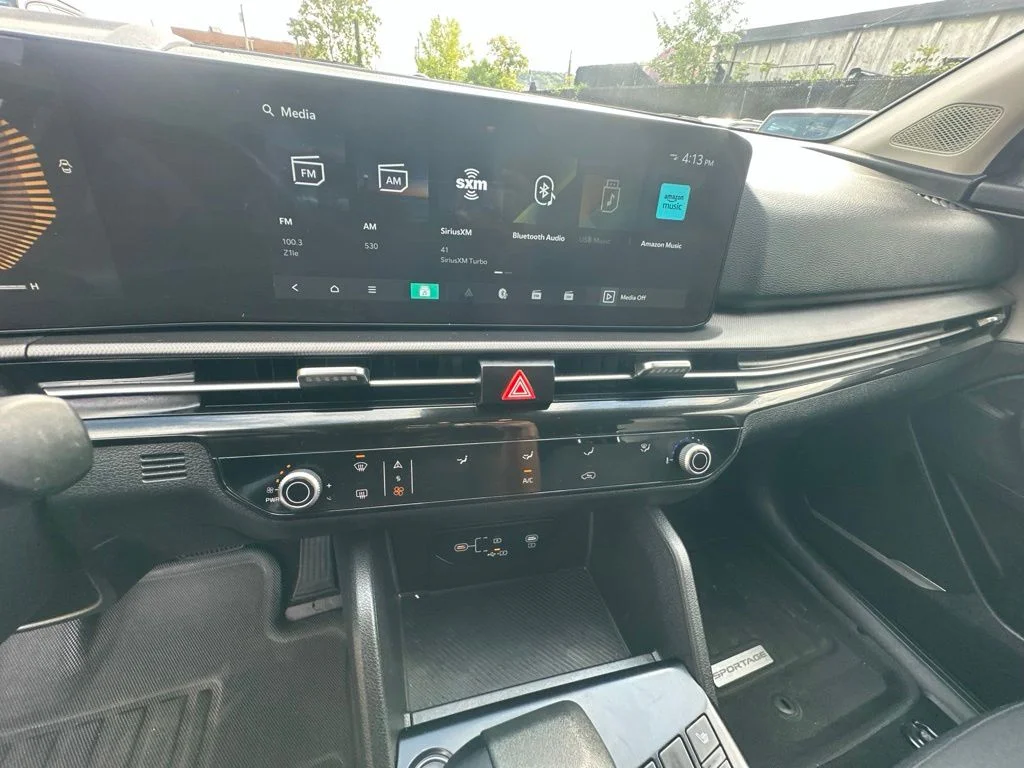 Used 2026 Black Kia LX image 21