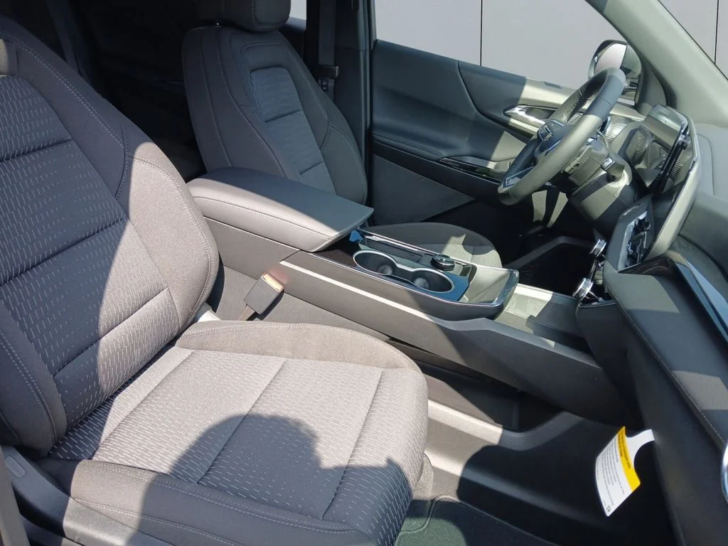 New 2026 Mosaic Black Metallic Chevrolet LT image 17