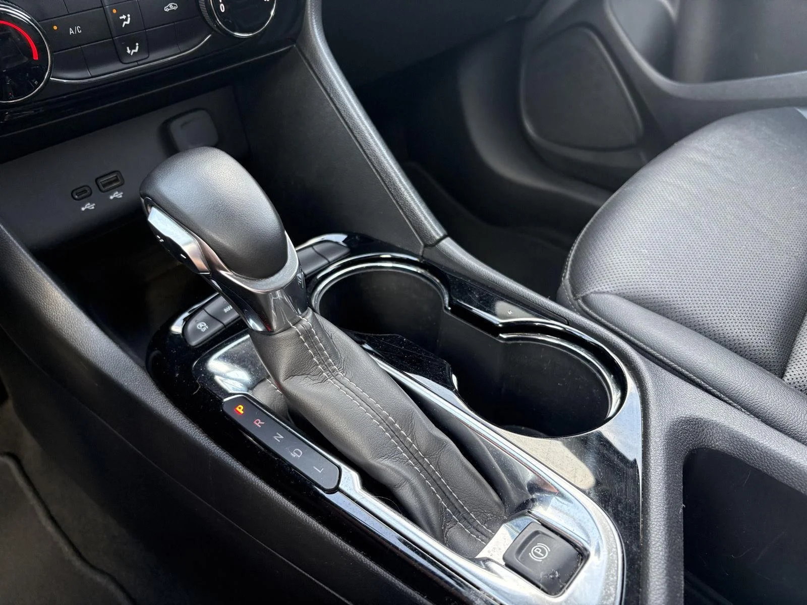 Used 2024 Cinnabar Metallic Buick Sport Touring image 26