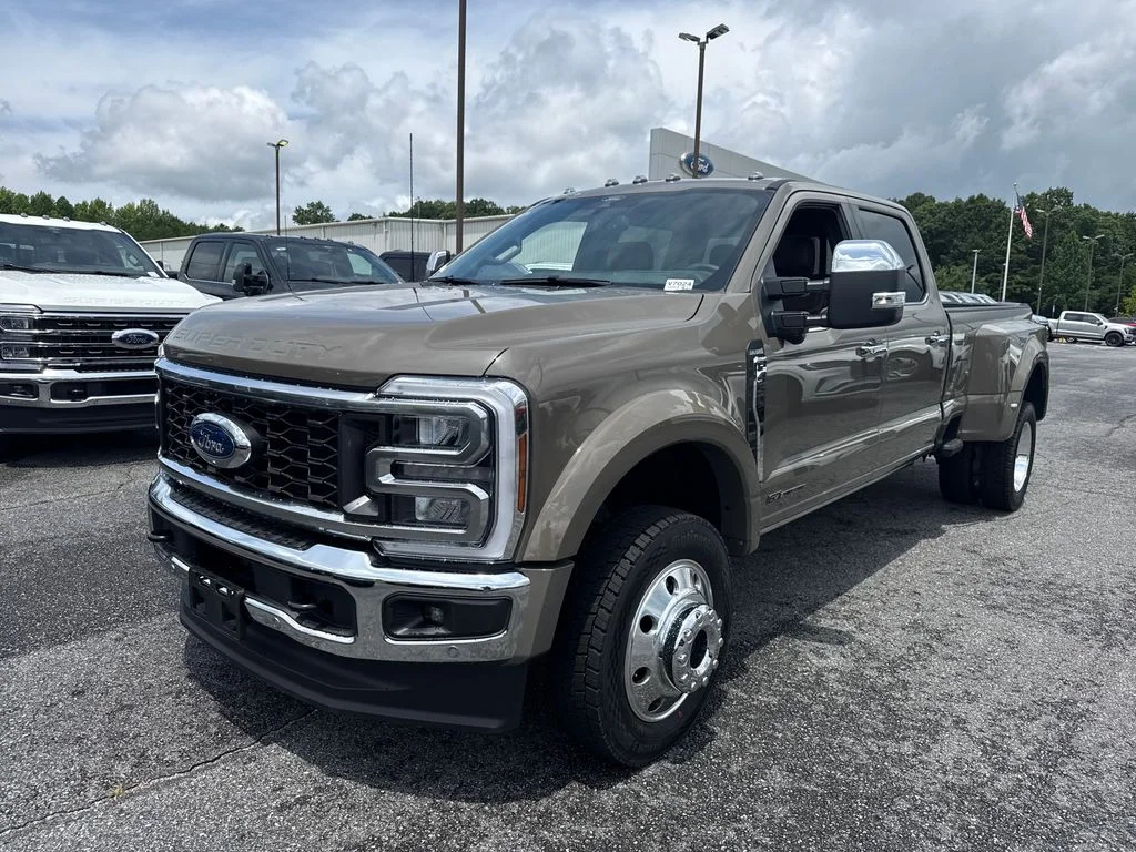 Used 2026 Gray Ford King Ranch image 3