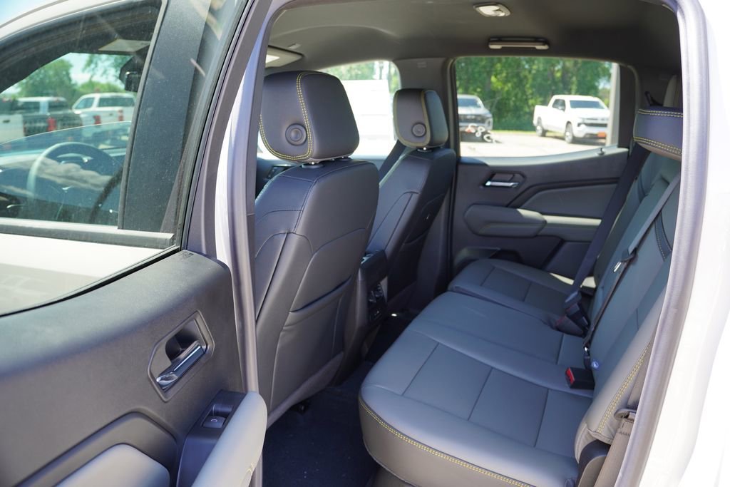 2026 Chevrolet Colorado ZR2 - Photo 11