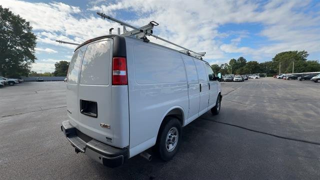2026 GMC Savana Cargo Work Van - Photo 8