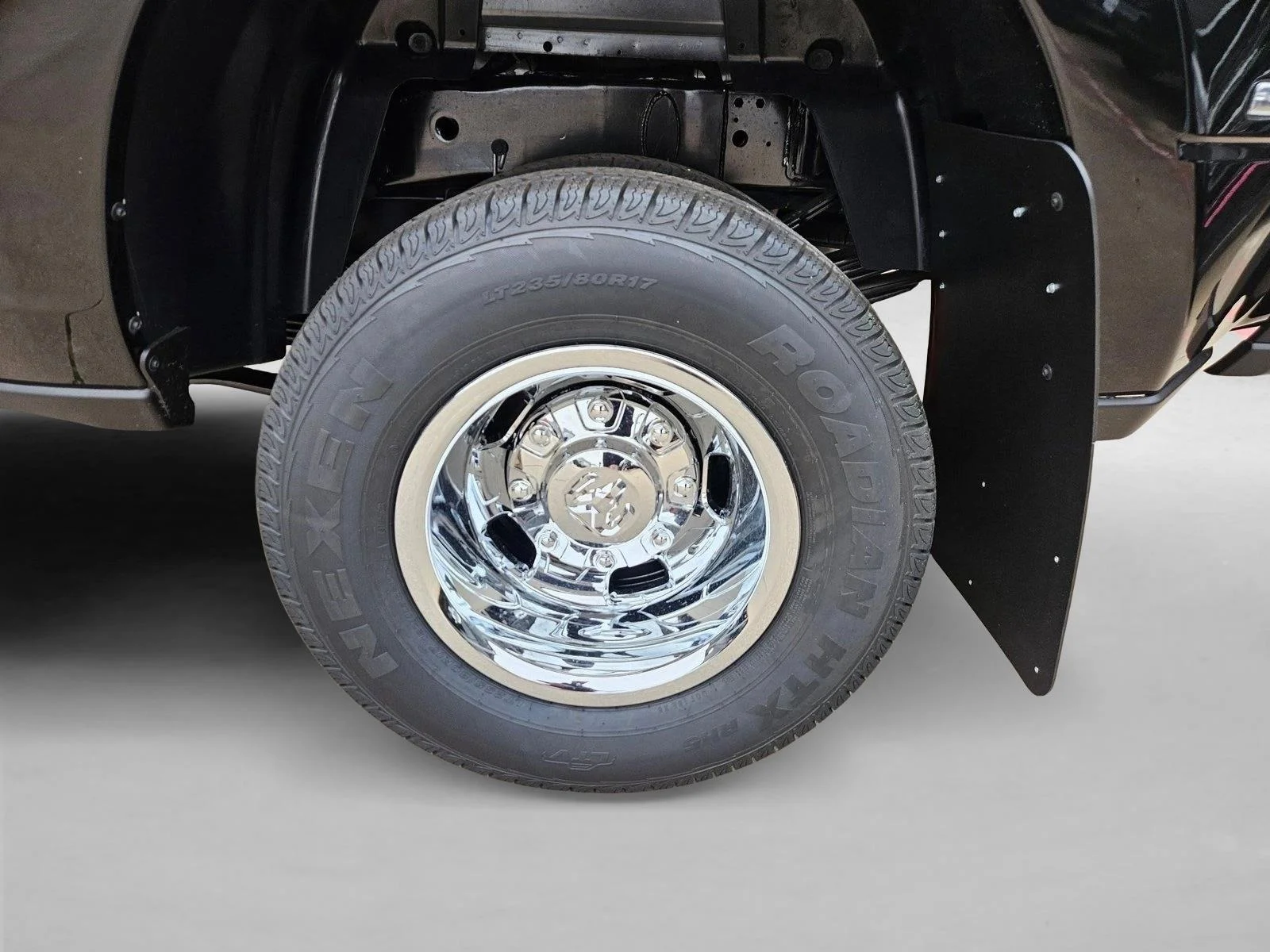 New 2026 Diamond Black Crystal Pearlcoat Ram Tradesman image 10