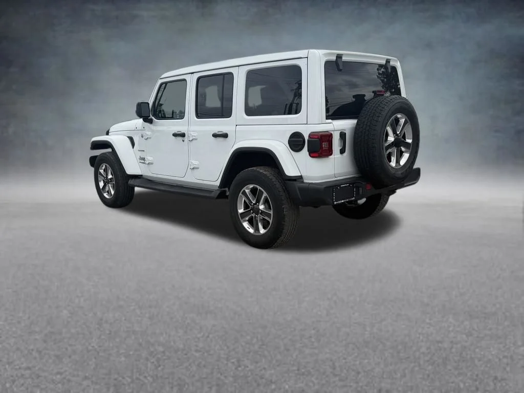 Used 2021 White Jeep Unlimited Sahara image 3