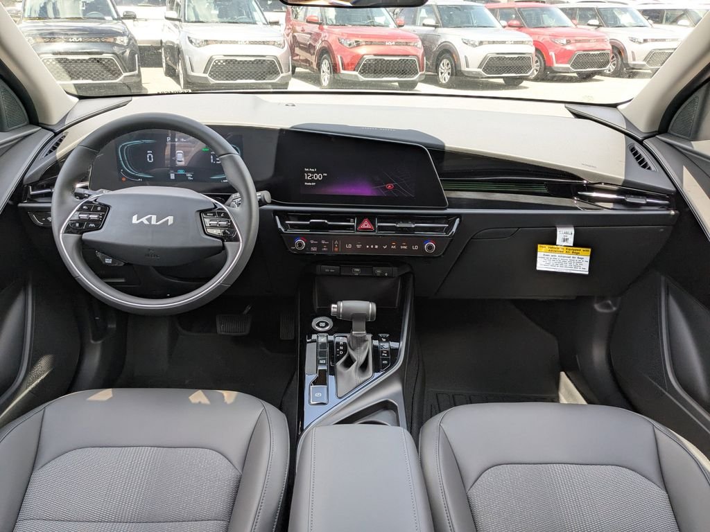 2025 Kia Niro EX - Photo 15