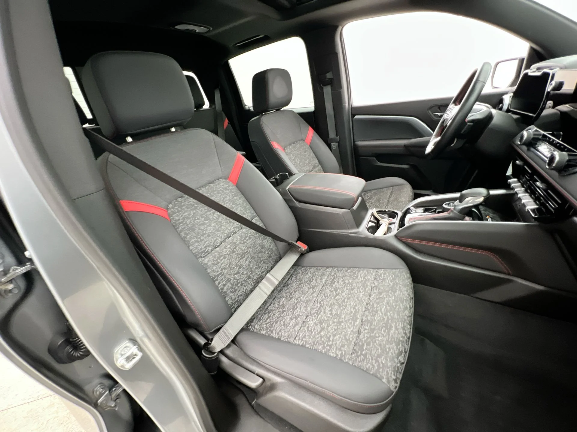 Certified Used 2024 Gray Chevrolet Z71 image 15