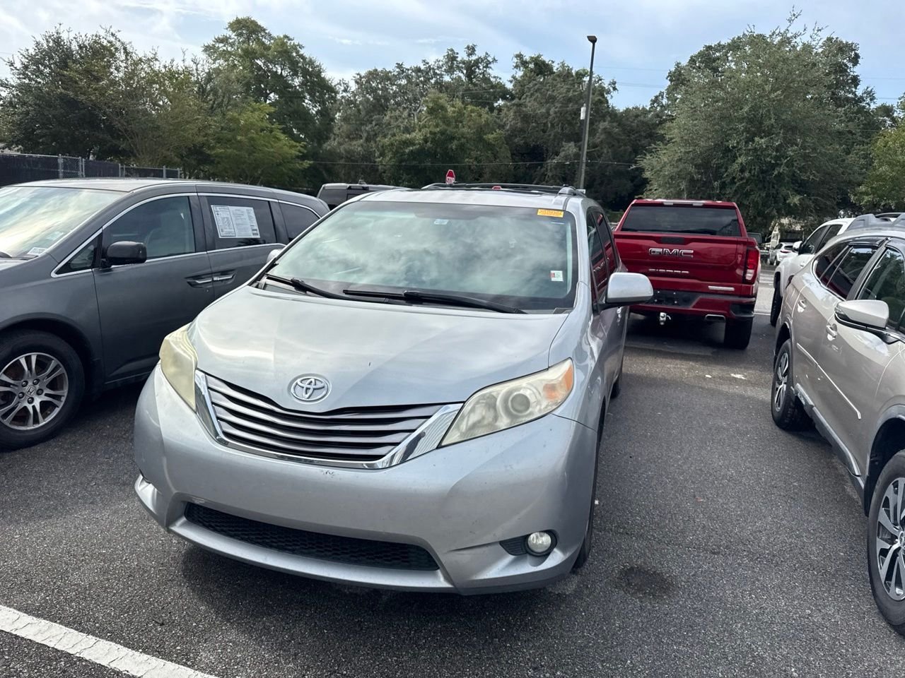 Used 2016 Silver Toyota XLE image 1