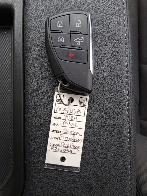 Used 2024 Onyx Black GMC Elevation image 21
