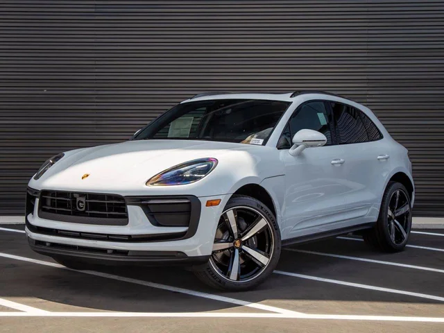 2026 Porsche Macan 