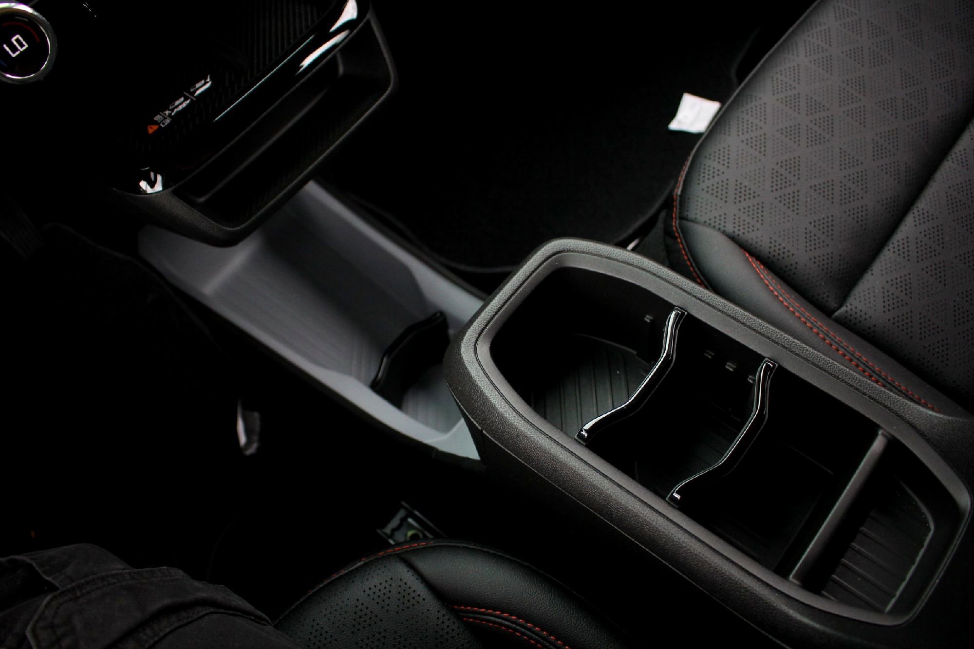 2027 Chevrolet Bolt RS - Photo 10