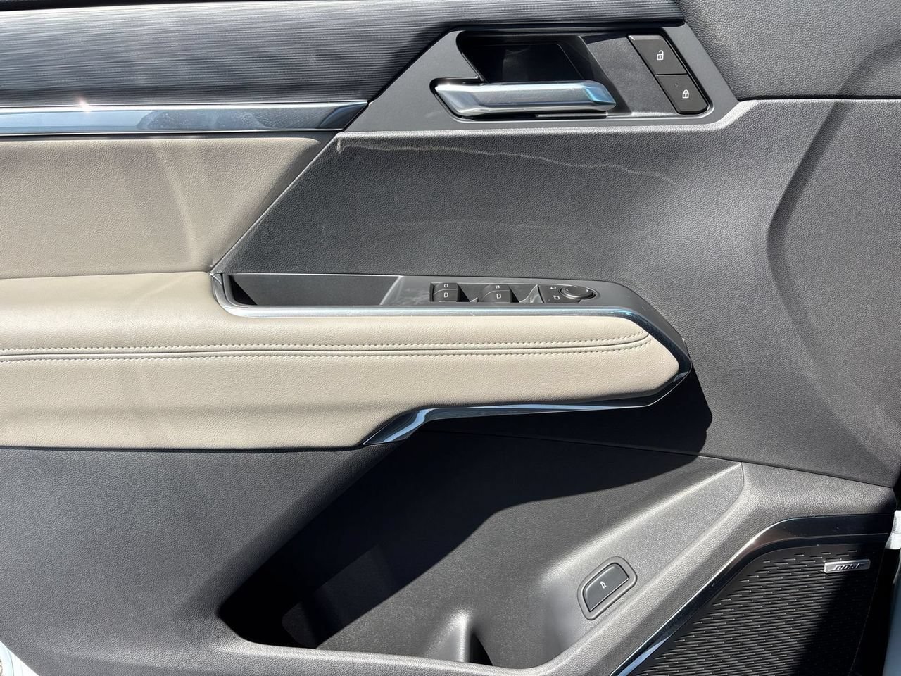 2026 GMC Acadia Elevation - Photo 18