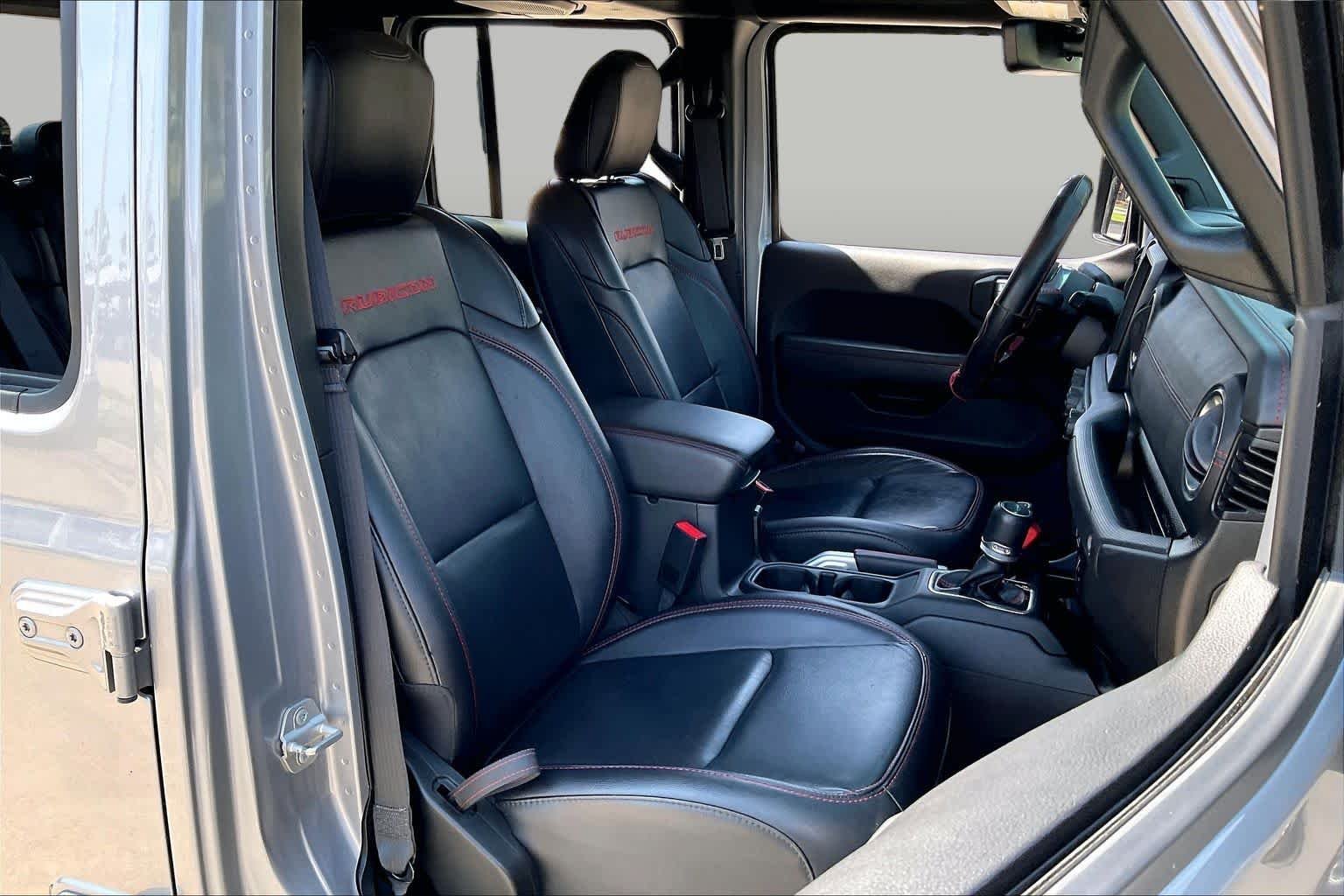Used 2020 Billet Silver Metallic Clearcoat Jeep Rubicon image 9