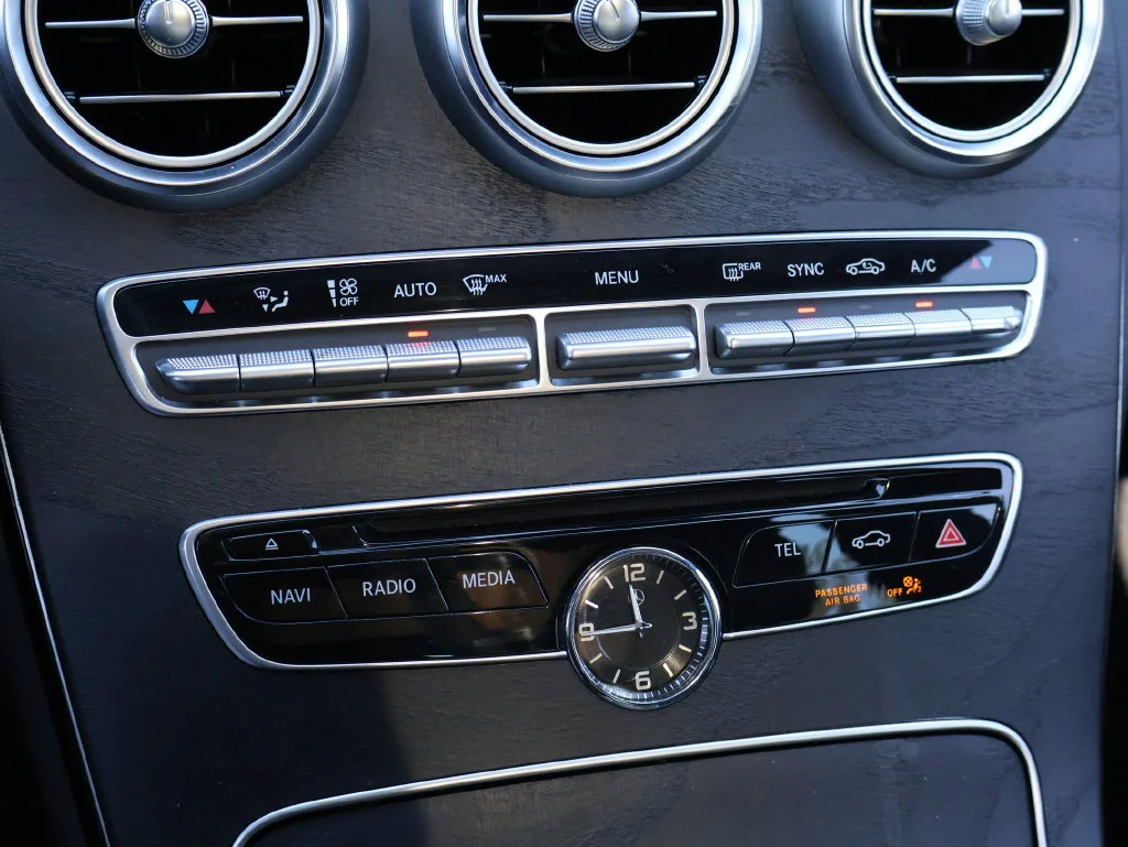 Used 2016  Mercedes-Benz C 300 image 19