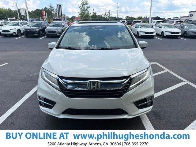 Used 2018 White Diamond Pearl Honda Touring image 1