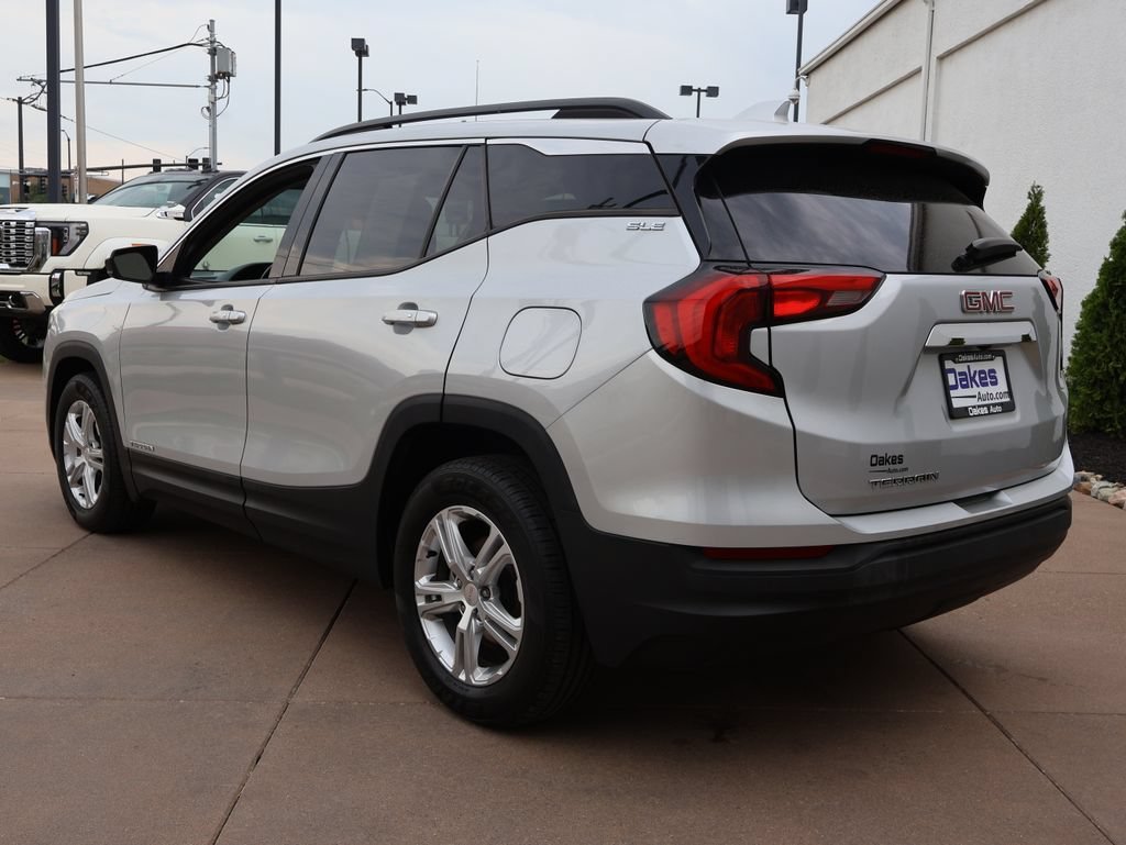 Used 2018 QUICKSILVER METALLIC GMC SLE image 4