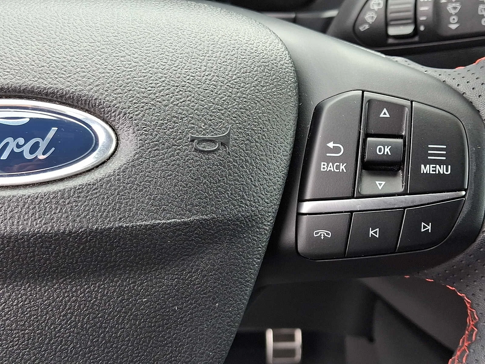 Used 2023 Vapor Blue Ford ST-Line image 21