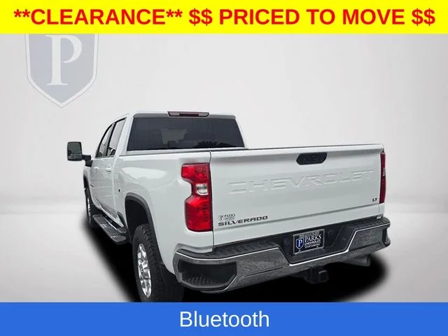 Used 2024 White Chevrolet LT image 10