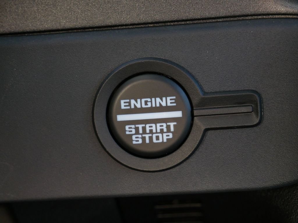 2025 Ford Bronco 4-Door Base - Photo 24