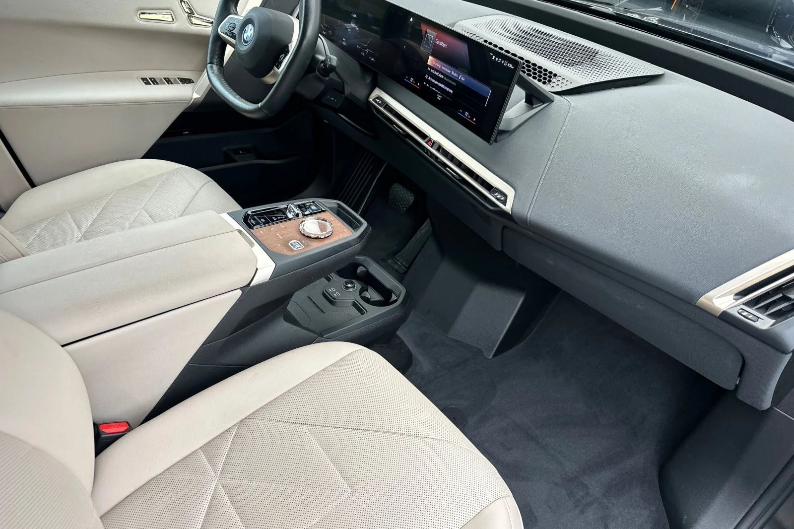 Used 2023 Phytonic Blue Metallic BMW xDrive50 image 15