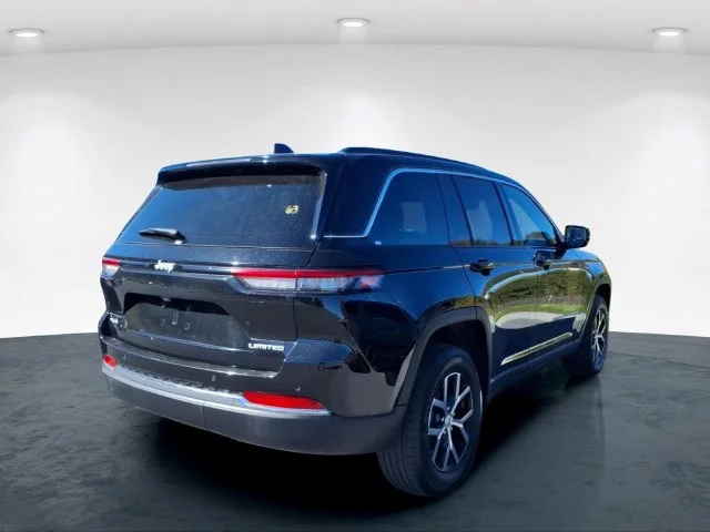 Used 2025 Black Jeep Limited image 13