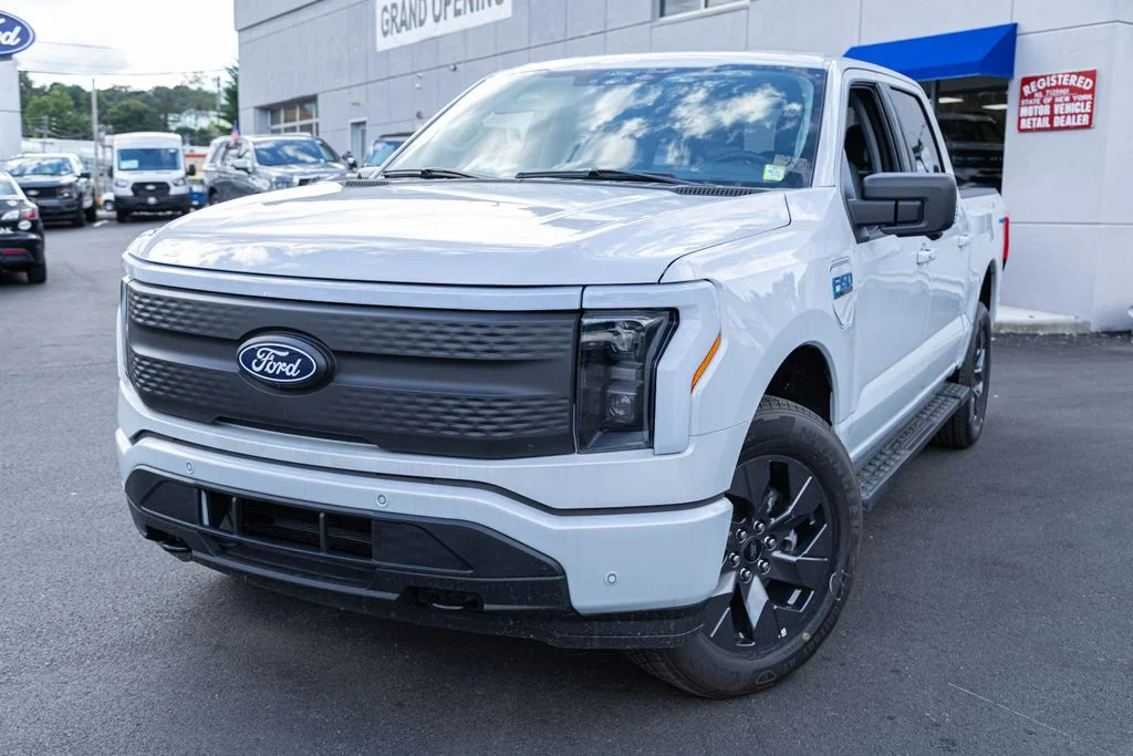 2025 Ford F-150 Lightning