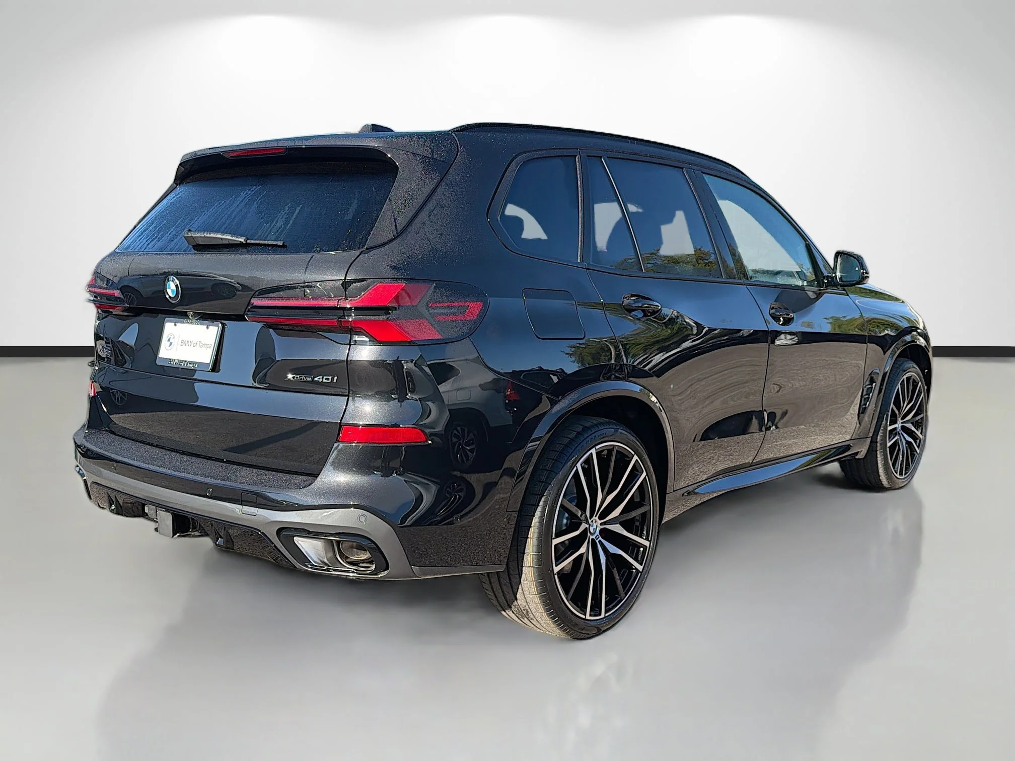 New 2026 Black Sapphire Metallic BMW xDrive40i image 3