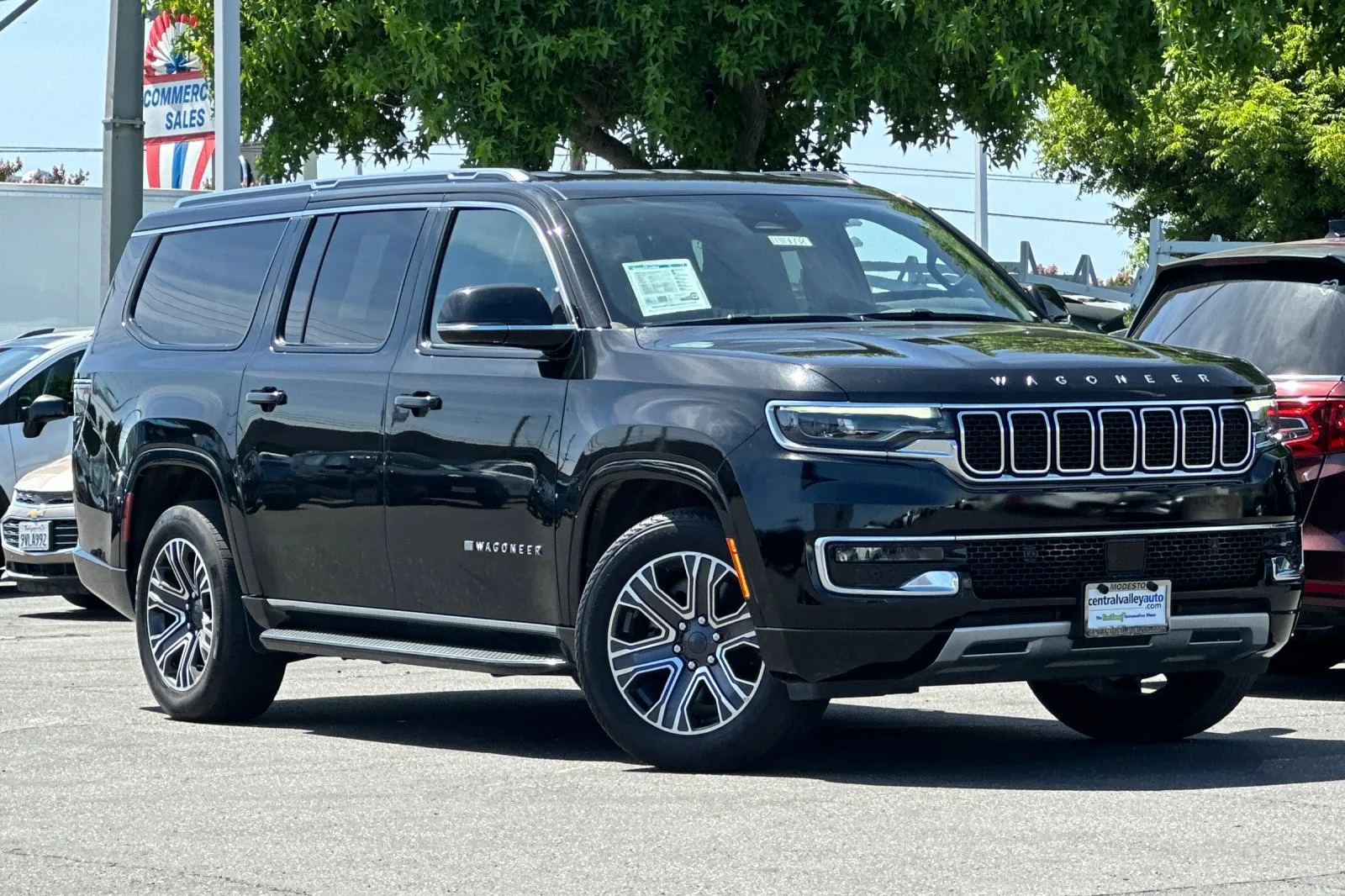 Certified Used 2024 Diamond Black Crystal Pearlcoat Jeep Series II image 2