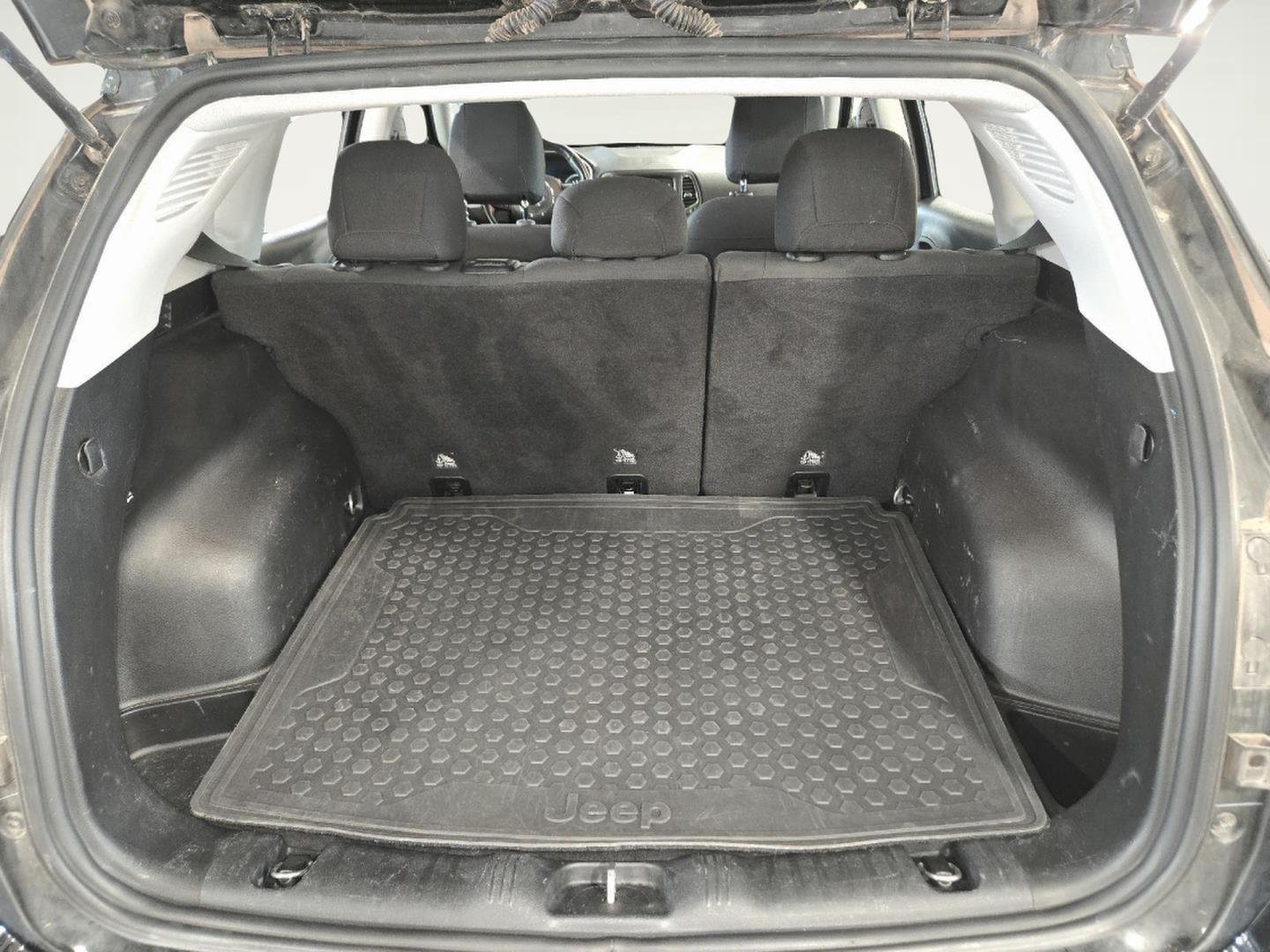 Used 2018 BLACK JEEP SPORT image 38