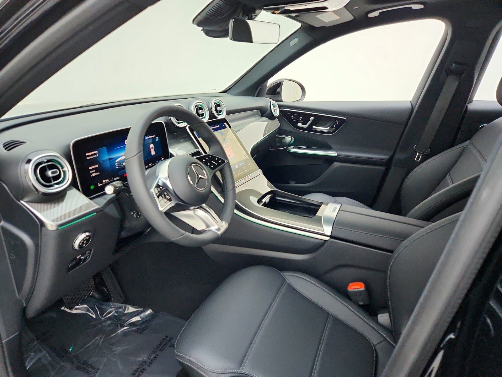 New 2026 Black Mercedes-Benz GLC 300 SUV image 37